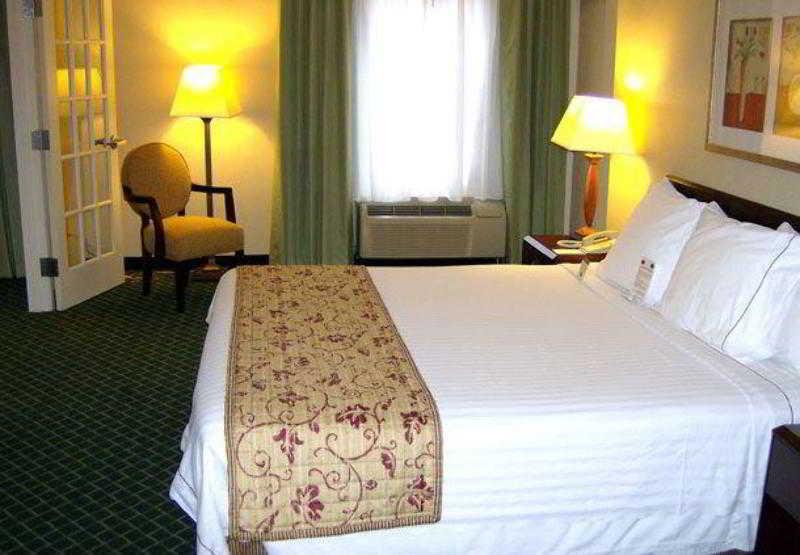 Fairfield Inn&Suites Butler Zimmer foto