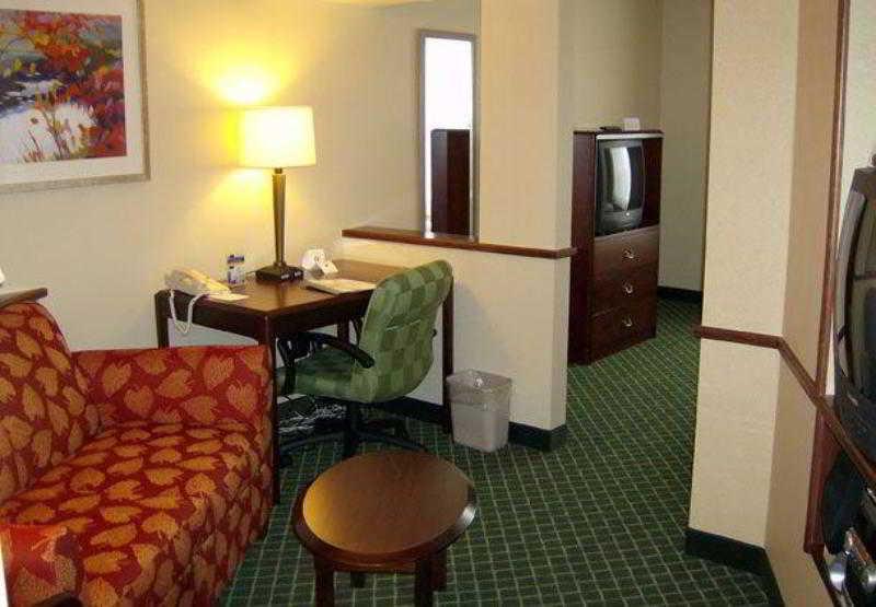 Fairfield Inn&Suites Butler Zimmer foto